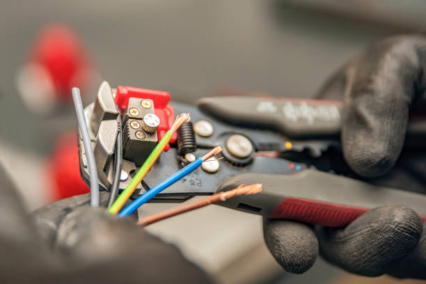 Best Emergency Electrical Repair  in Chanute, KS